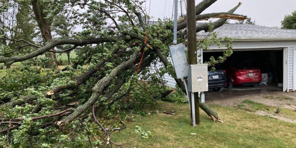 High Wind Warning Issued for Nebraska Gusts Up to 60 MPH Expected (1)