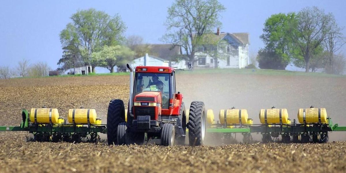 Inflation Hits Farmers Hard as GOP Governors Call for Farm Bill Renewal