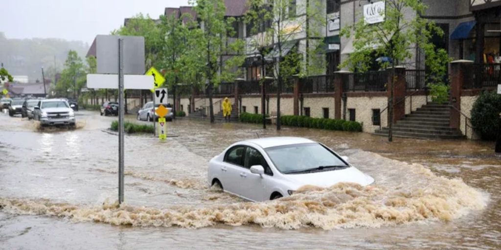 Southern Illinois Under Heavy Rain Alert Flood Watch Active; Residents on Alert