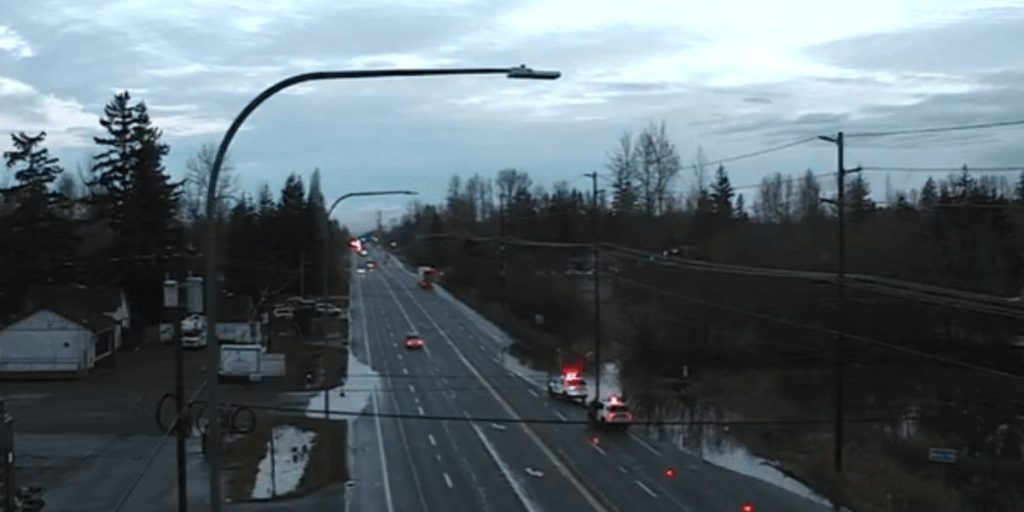 Winds Up to 90 MPH Knock Out Power, Cause Traffic Chaos Across Western Washington (1)