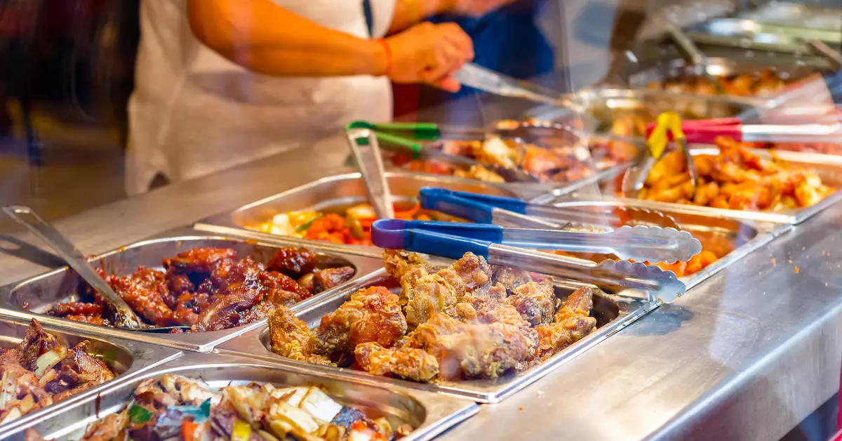 8 California Buffets Locals Swear By for Unlimited Deliciousness